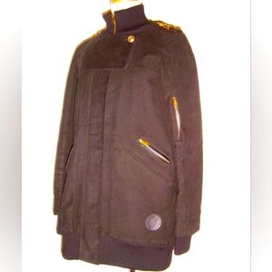 Gucci Hysteria Logo & Buttons Mid Length Padded Coat 38